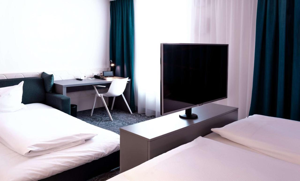 Dorint Hotel Dueren Хаймбах Экстерьер фото